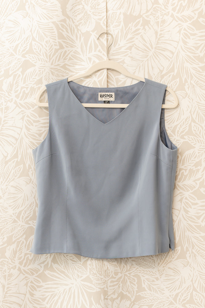 Size 10P | Blue Grey Sleeveless Top ☀️