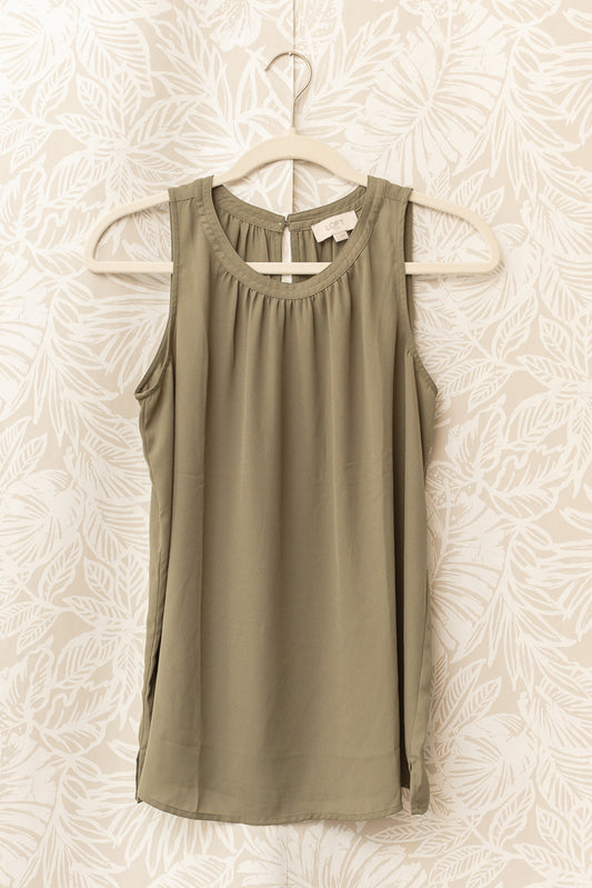 Size S | Olive Sleeveless Top 🍁